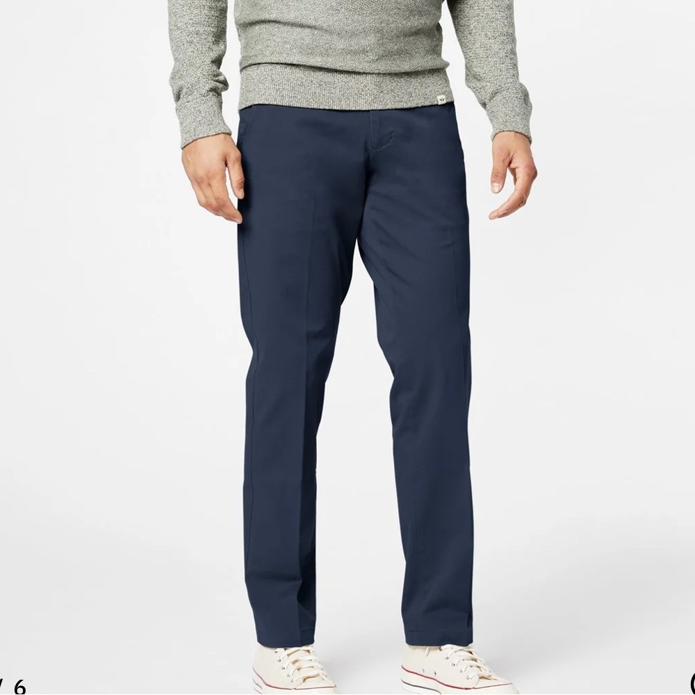 NEW DOCKERS Workday Khakis, Straight Fit Smart 360 FLEX Size: 36x30